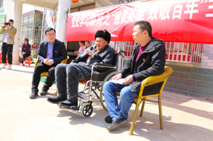 致敬英雄 学党史 知党恩——如皋市审计局、长江镇蔡埠庄举办学习党史活动