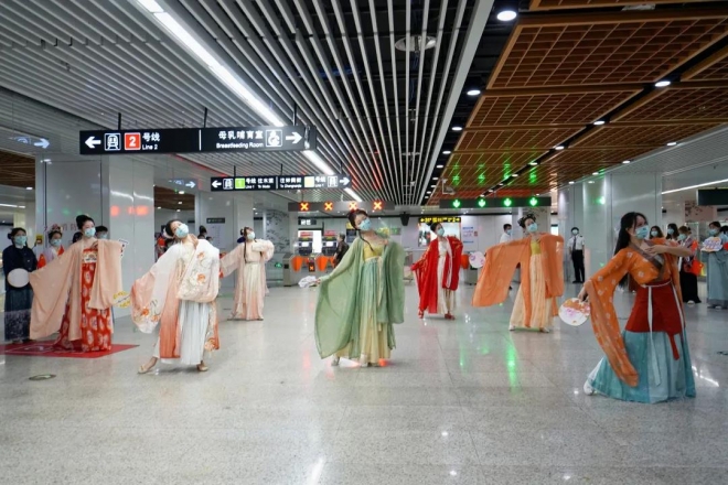为乘客打造“苏式”旅途，苏州轨道交通举办“中秋奇妙游”活动
