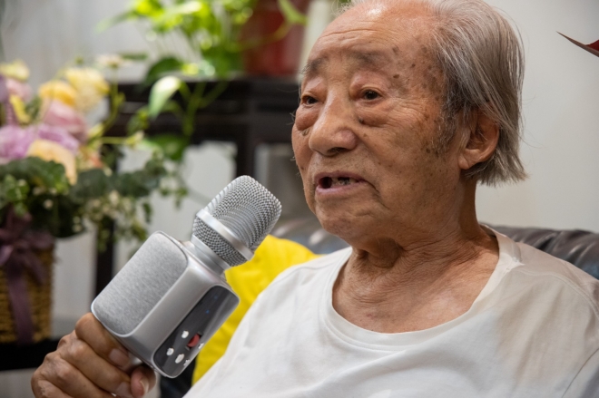 96岁吴门画派传承人在苏州喜收爱徒