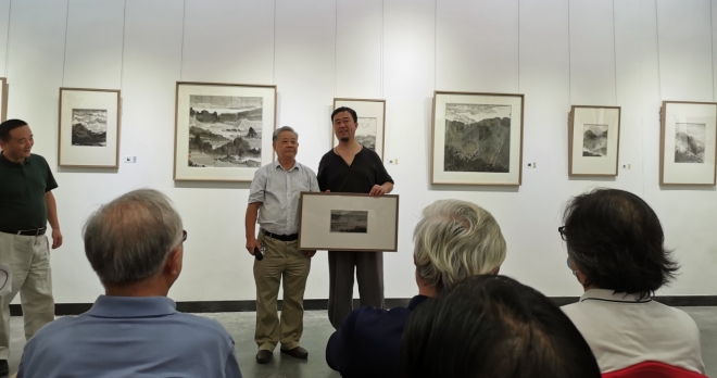 探究黑与白的相守相知，夏小斌水墨意趣画展在苏州举办