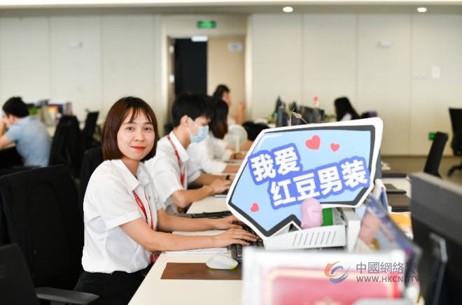 红豆“庆百年 报党恩 争先锋”| 党员先锋陆梦唯：“不服输”的“90后”
