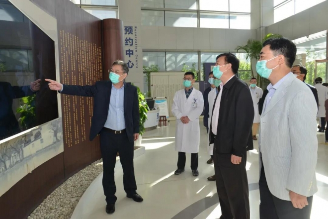 南京中医药大学一行调研指导苏州市中医医院建设和发展工作