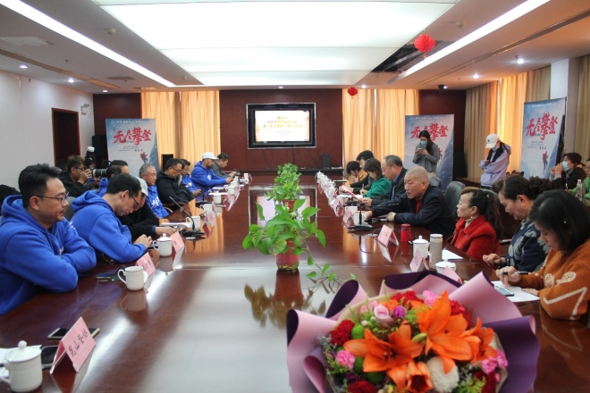 我国无腿登顶珠峰第一人来苏，分享43年“无尽攀登”励志故事
