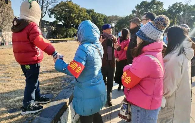 苏州古城墙保护志愿者在行动！苏企益助会开展2021年年终公益活动