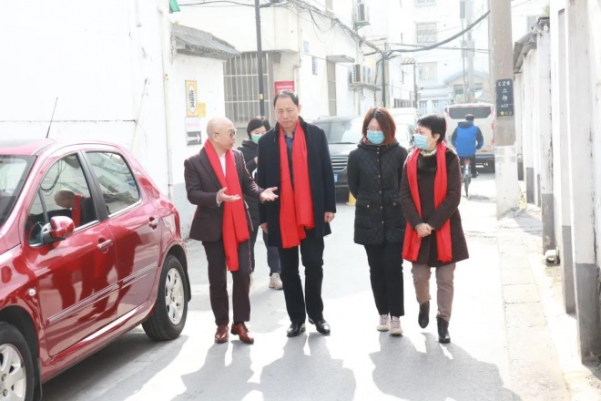 向弱势群体送去关爱，苏州市浙江商会开展“红围巾”慰问活动