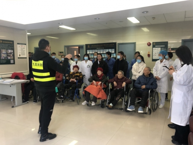 苏州独墅湖护理院开展消防安全知识培训及应急演练活动