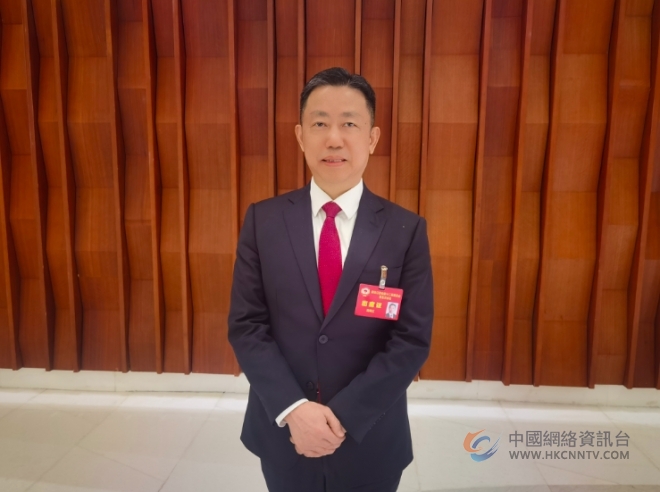 周海江出席2022江苏两会，提案“智转数改”