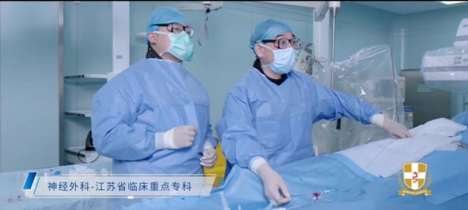 苏州一年轻女教师险些无法说话，医生定制复合手术成功“拆弹”