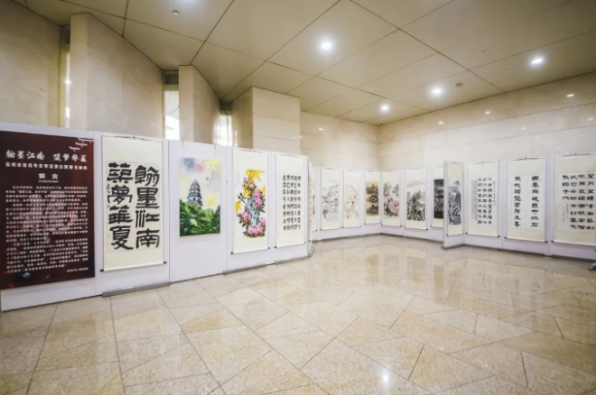 翰墨江南，筑梦华夏！苏州市海内外侨界港澳台同胞书画展举行