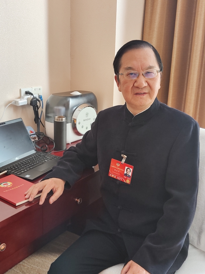 遏制过度用药！苏州太湖书院院长张其成再次向全国政协建言“全民免费医疗”