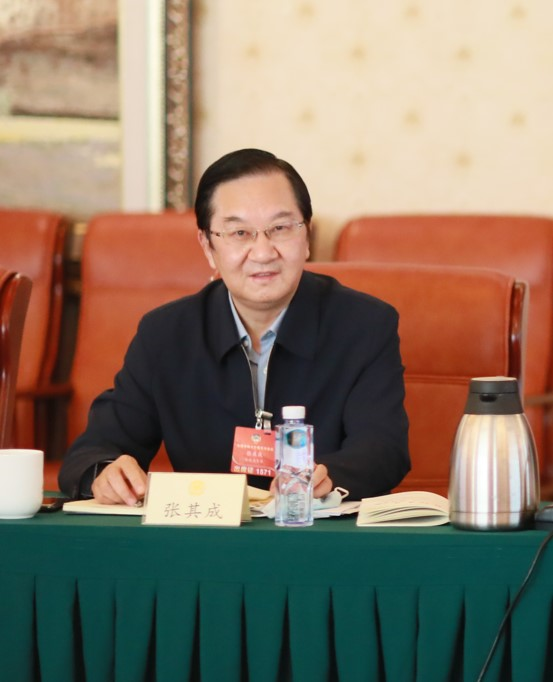 苏州太湖书院院长张其成关于弘扬中华优秀传统文化系列提案引热议