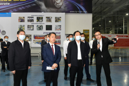 方力希望进一步发挥红豆党建引领发展的示范作用