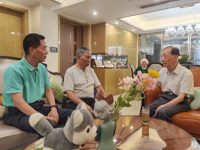 颜纯海：翻开46年记忆中尘封的唐山往事泪依然在流