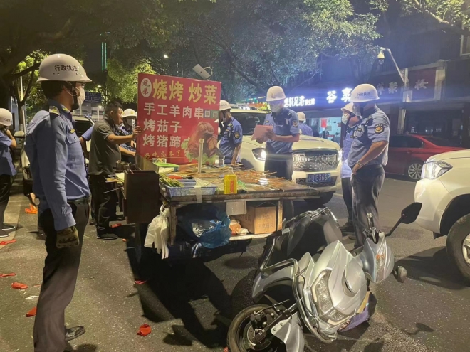 苏州吴中城管持续开展市容环境整治行动，扎实推进文明典范城市创建
