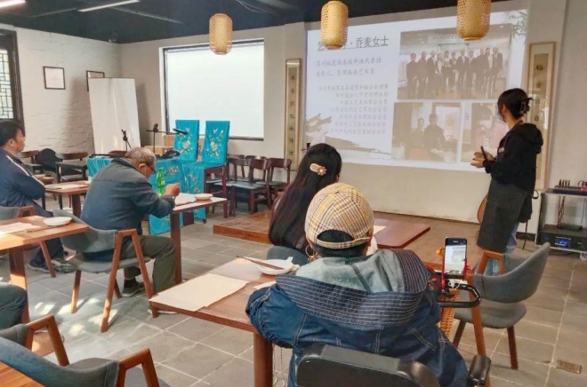感受传统文化魅力，苏州寒香会社举办桃花坞木版年画培训活动