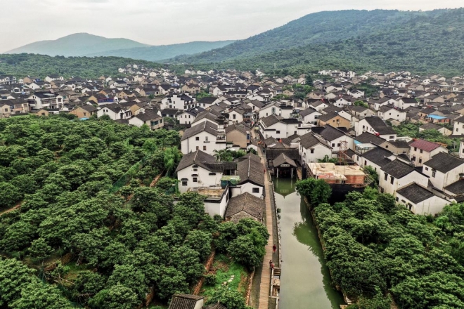 留住吴地文化的根，守住苏州传统的魂！《今月邀我问古月——苏州传统村落守望录》正式出版