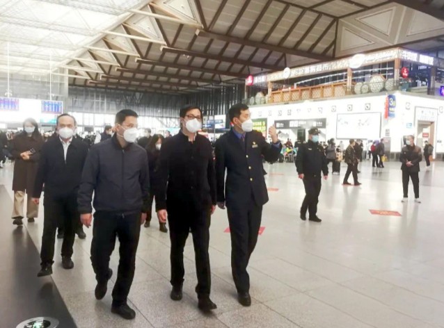 苏州市领导检查春运及轨道交通在建工程生产安全