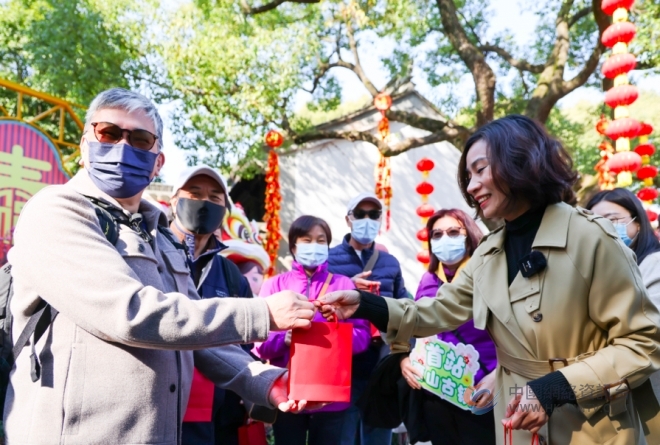 首站无锡惠山古镇！2023无锡（香港）文化旅游推介会后 首个香港入境旅游团相约惠山