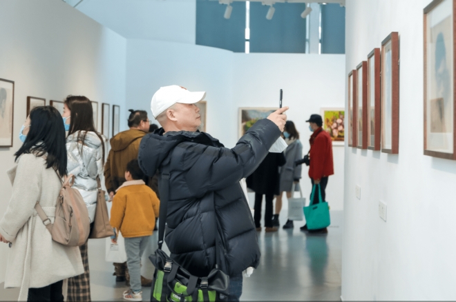 我画故我在！顾人德艺术回顾展在苏州金鸡湖美术馆展出