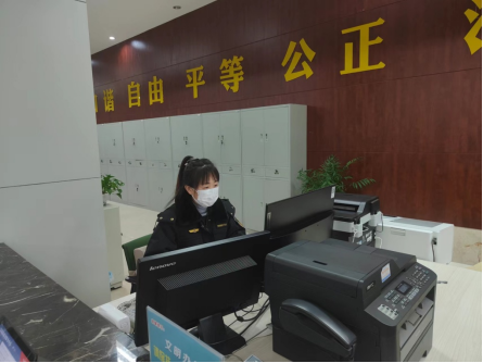 “畅交通”服务班组中的铿锵玫瑰