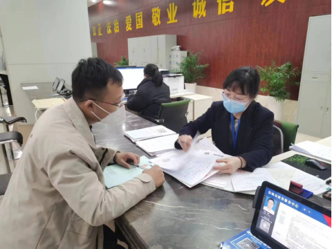 “畅交通”服务班组中的铿锵玫瑰