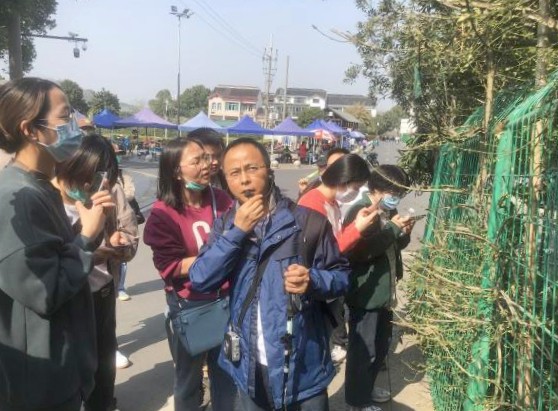 识中医药材，悟传统文化！苏州市中医医院开展户外辨识中草药实践活动