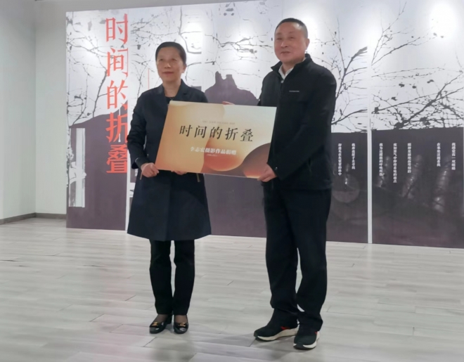 文化助力公益，苏州姑苏区政协举办摄影作品捐赠义卖活动