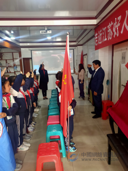 根植爱国情怀：江苏常州金坛段玉裁小学开展走近江苏好人袁顺清学习新时代模范先锋活动