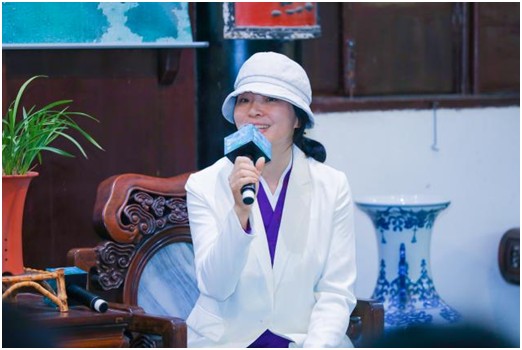 2023葛杨水墨丝绸画展亮相苏州沧浪亭