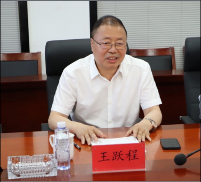 新疆畜牧兽医局党组书记王春光一行赴江苏乾宝牧业考察