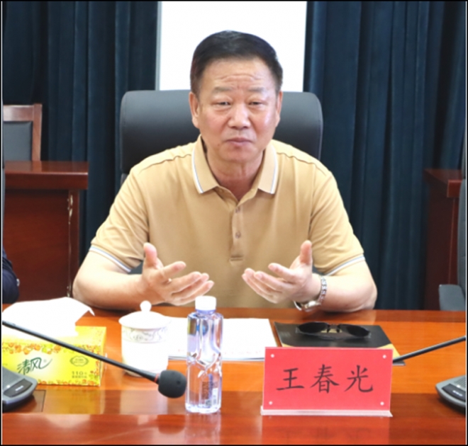 新疆畜牧兽医局党组书记王春光一行赴江苏乾宝牧业考察