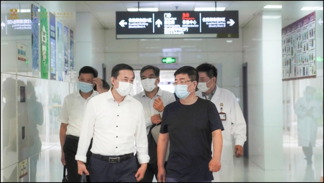 江苏省社会办医疗机构协会领导莅临苏州九龙医院调研指导