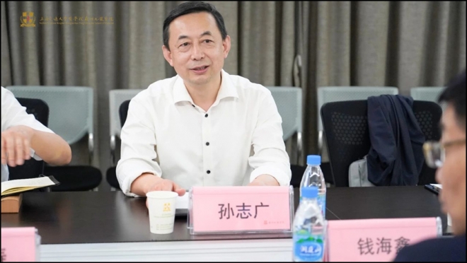 江苏省社会办医疗机构协会领导莅临苏州九龙医院调研指导