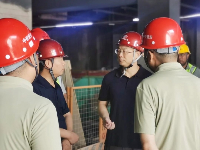 苏州轨道集团领导深入建设一线开展检查座谈，启动“安全生产打非治违百日专项行动”