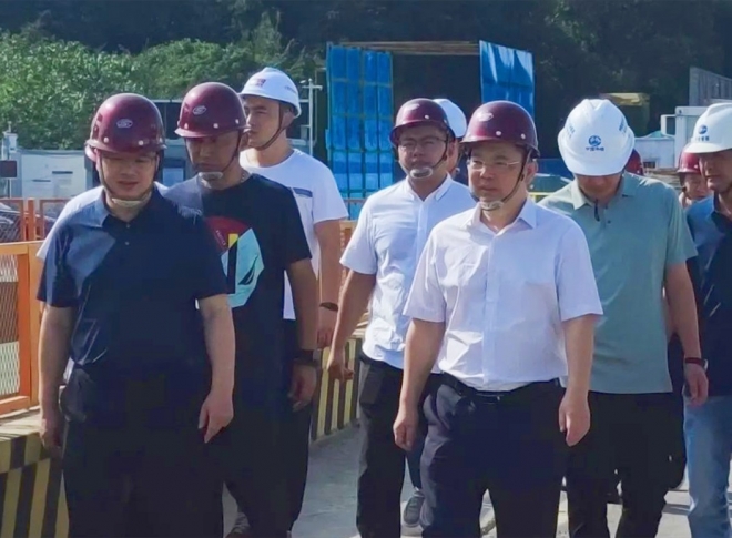 苏州轨道集团领导深入建设一线开展检查座谈，启动“安全生产打非治违百日专项行动”
