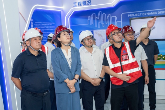 苏州轨道集团领导带队调研10号线工程建设并看望驻村第一书记