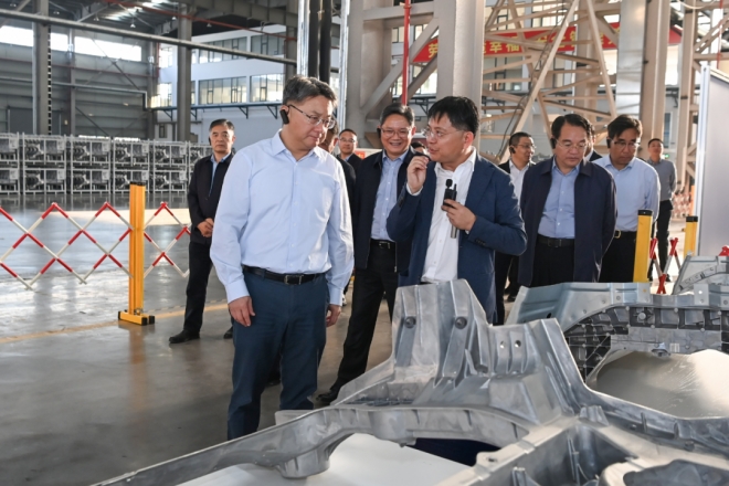 周斌领衔督办市政协重点提案：发挥政协优势 汇聚智慧力量 齐心协力推动全市新型工业化迈上新台阶