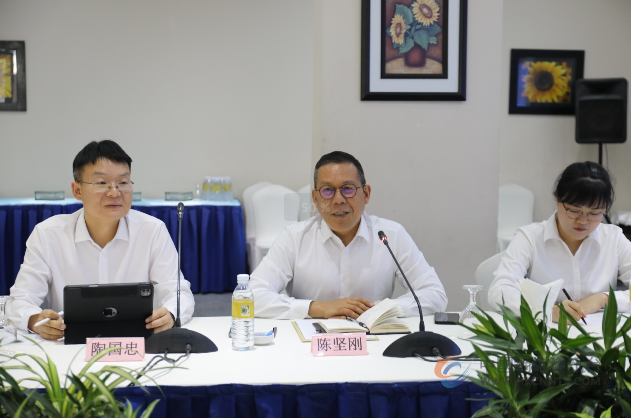 全国人大常委会委员、外事委员会主任委员娄勤俭 关心西港特区发展