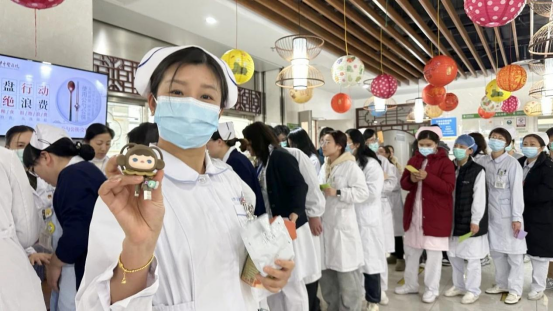 张灯结彩闹元宵，苏州市中医医院举办“龙年闹元宵 欢乐猜灯谜”主题活动
