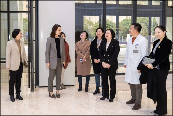 苏州禧华妇产医院举行“禧乐婴幼儿养育照护体验中心”和“禧华妇女微家”揭牌仪式 苏州禧华妇产医院举行“禧乐婴幼儿养育照护体验中心”和“禧华妇女微家”揭牌仪式