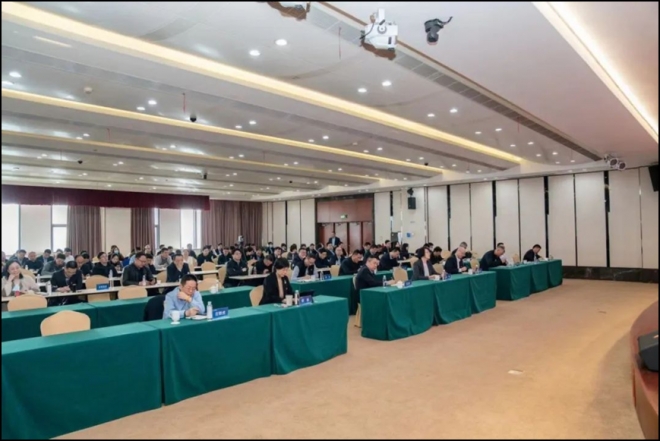  学习两会精神，凝聚奋进力量！苏州轨道交通集团党委开展党员冬训专题培训