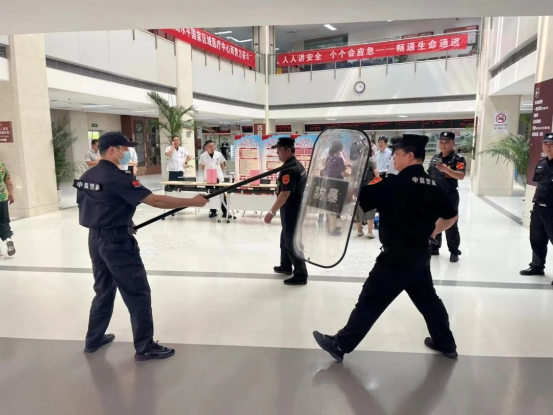 人人讲安全，个个会应急！苏州市中医医院开展安全宣传咨询日活动