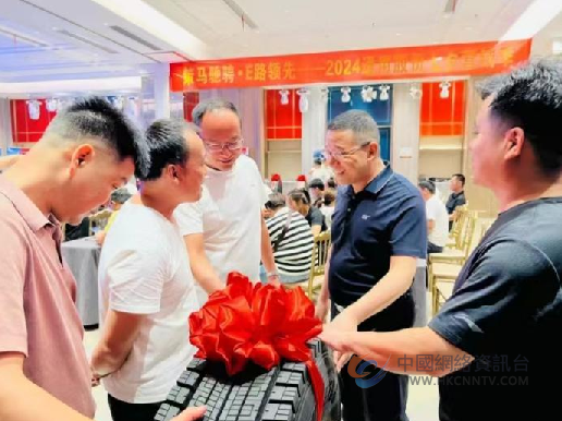 爱与舒适共栖 | 红豆七夕节，让此刻的“中国式浪漫”有了具象化！