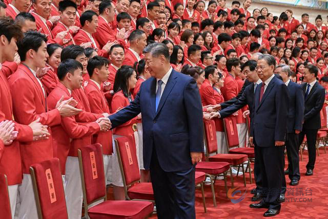 微镜头·习近平总书记接见第三十三届奥运会中国体育代表团