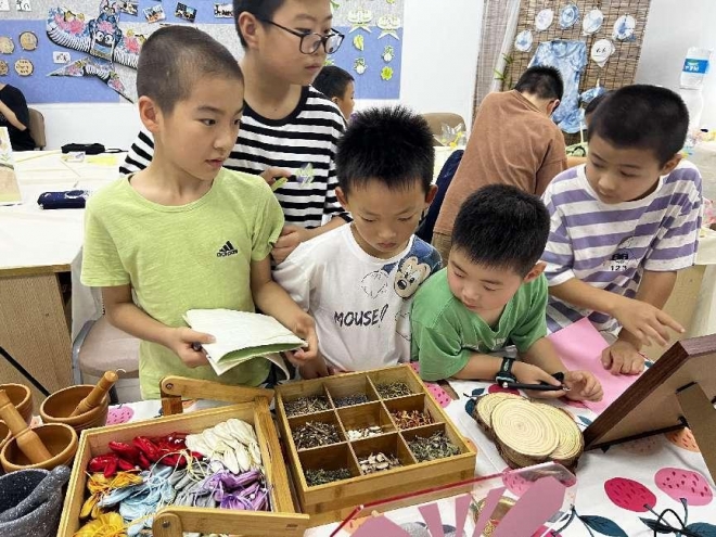 无锡旺庄街道“智惠”暑期夏令营开启“绿翼模式”