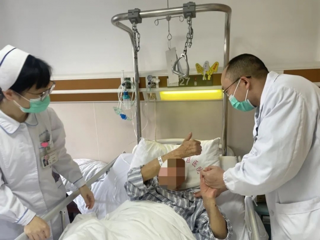 百岁老人股骨骨折，苏州市中医医院PFNA手术助其闯关成功