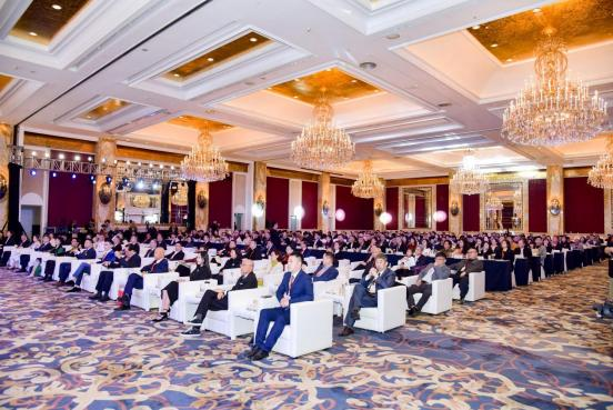 华裔天下文化大会暨 2024 福布斯中国杰出匠人颁奖典礼在上海举办