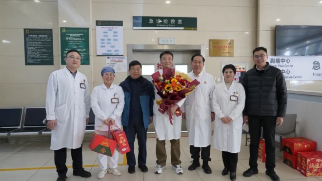 情系一线，致敬坚守！院领导看望慰问除夕留院患者和一线职工