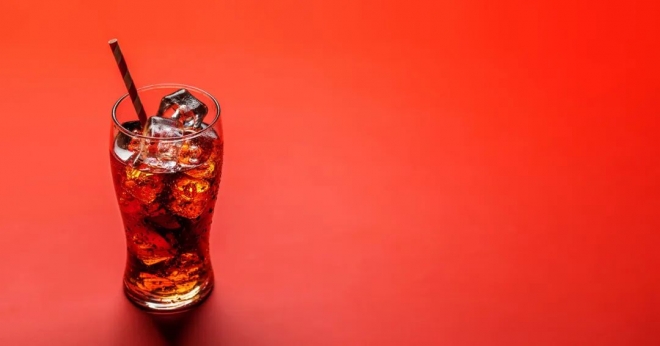 可乐当水喝！苏州一少年牙齿“酥”到掉粉……