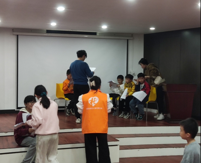 童心筑梦，传承戏剧新篇章！苏州相城颢文社工开展戏剧活动